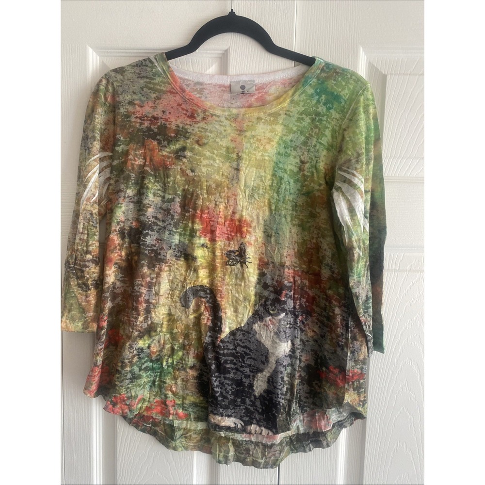 Inoah Artistic Cat Bee Graphic Top Womens Size XS Green Multi‎ Burnout Lagenlook